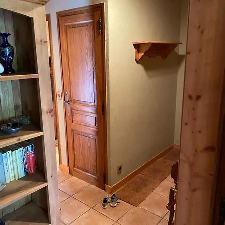 Les 4 Tetes Apartment